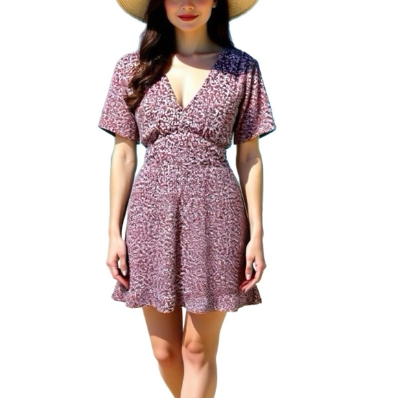 ABERCROMBIE & FITCH Women’s Sz M Cottage Floral Pink Tulip Hem Short Sleeve V - Picture 1 of 8